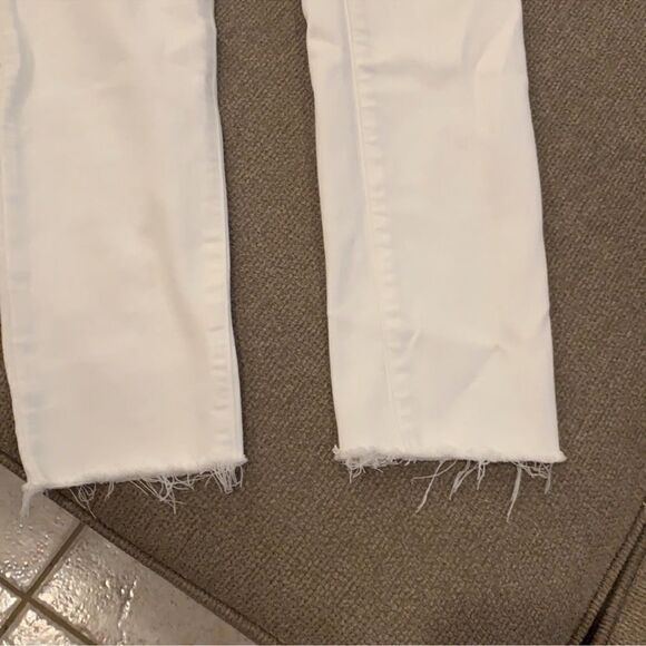 Madewell 9" Mid-Rise Button Fly Skinny Jeans in Pure White 26 - Picture 5 of 7